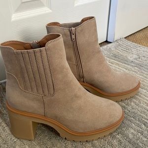 Women’s Katrina Booties, size 8. Never worn!